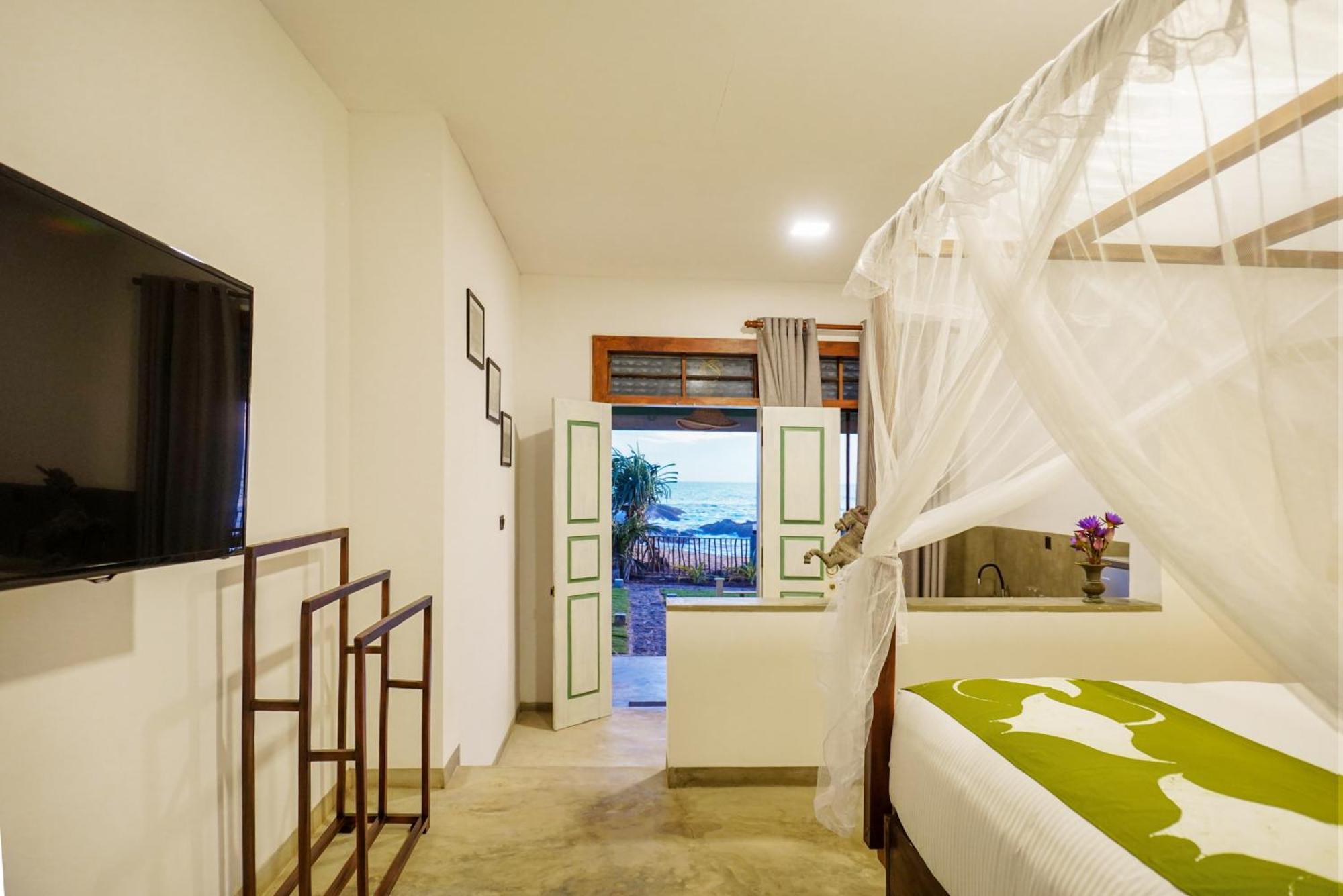 Manta Beach Resort & Ayurvedic Wellness Centre Bussa Exterior foto